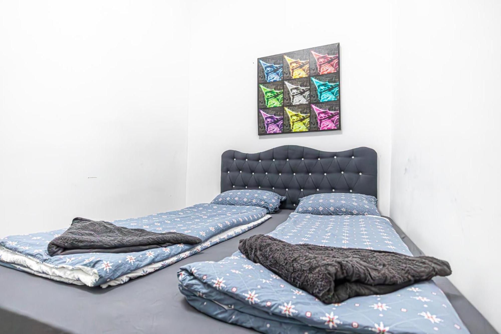 6 Min To Amusement Park - Economy Rooms In Shared Apartment Виена Екстериор снимка