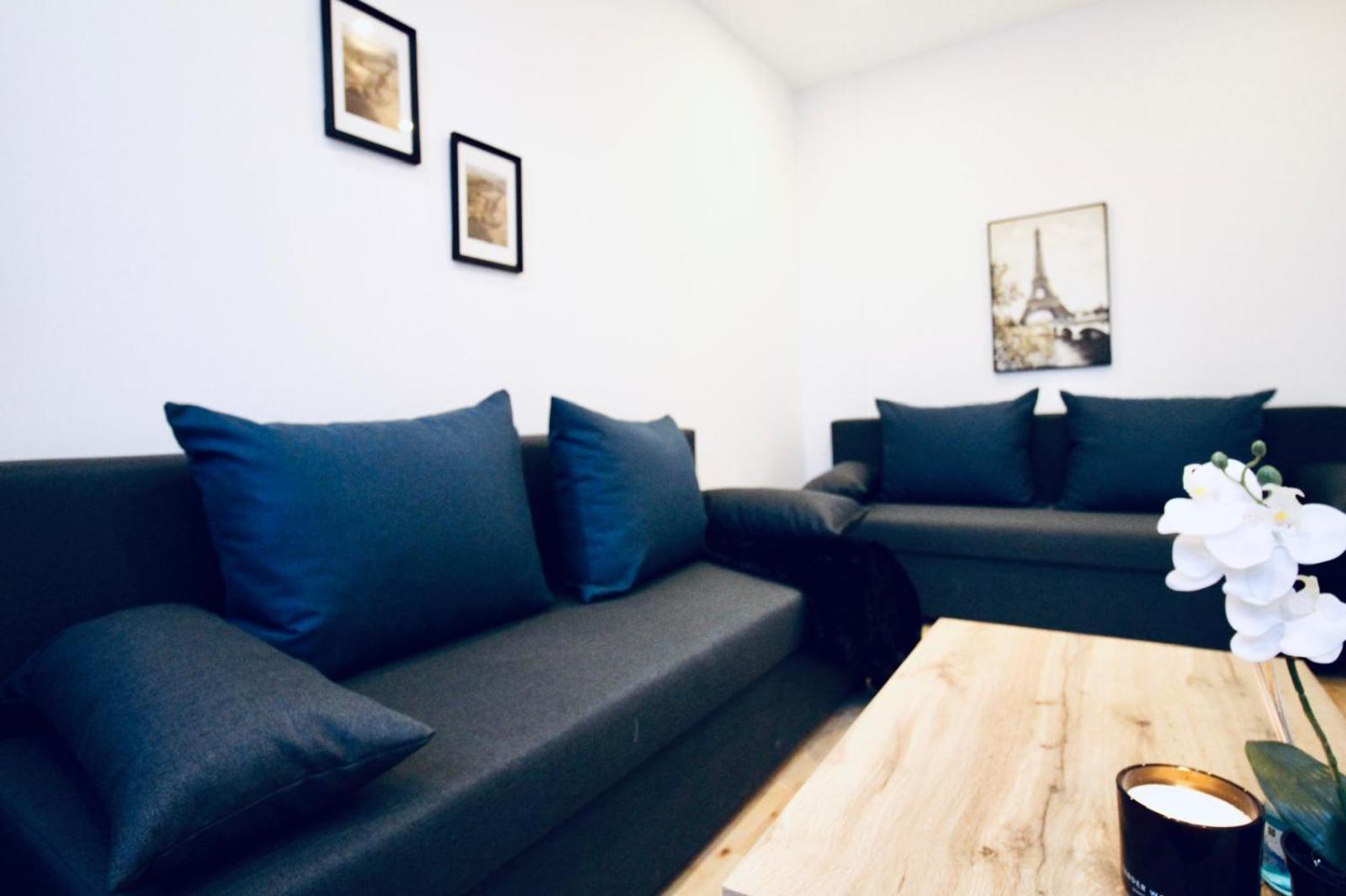 6 Min To Amusement Park - Economy Rooms In Shared Apartment Виена Екстериор снимка