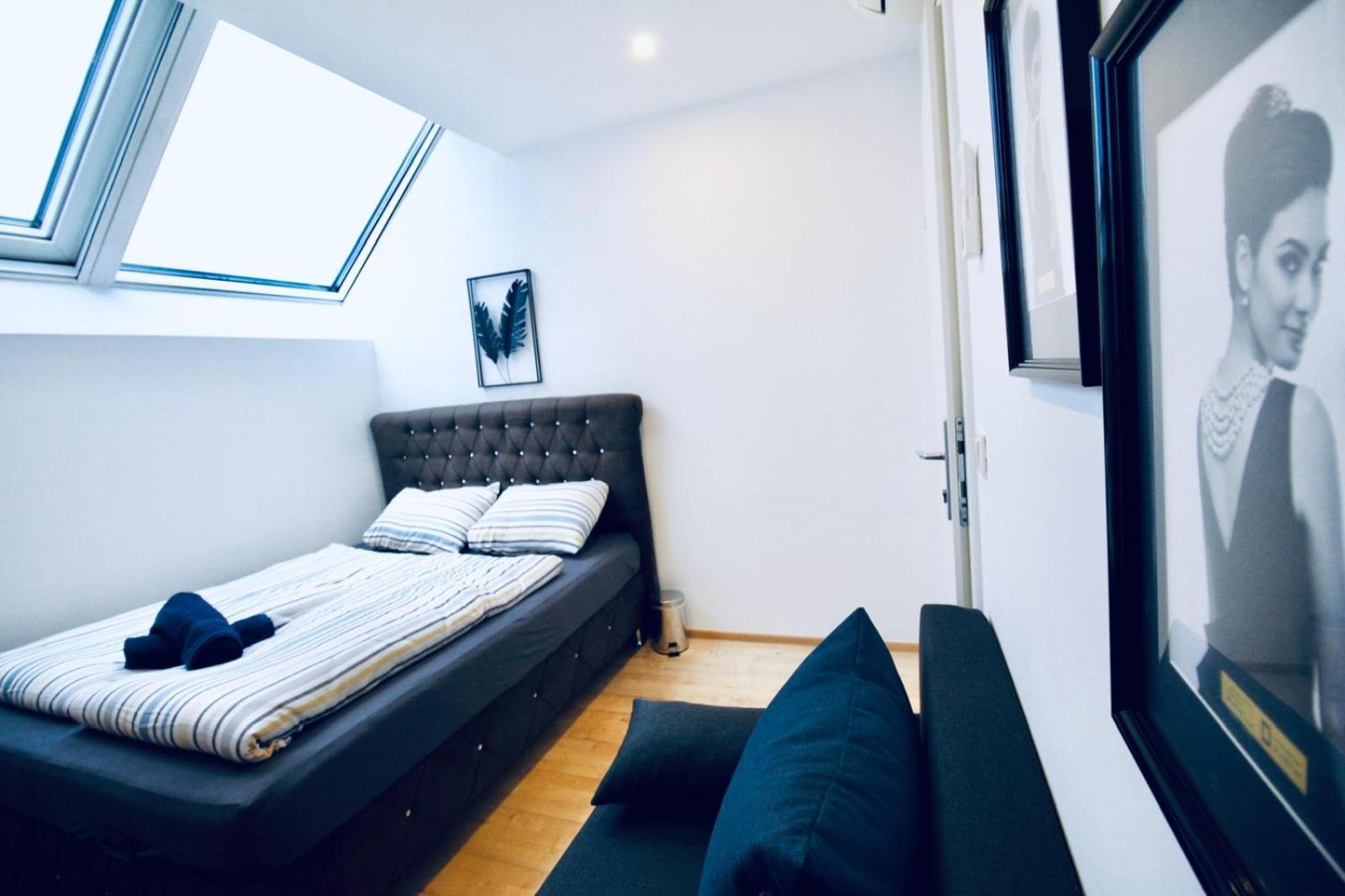 6 Min To Amusement Park - Economy Rooms In Shared Apartment Виена Екстериор снимка